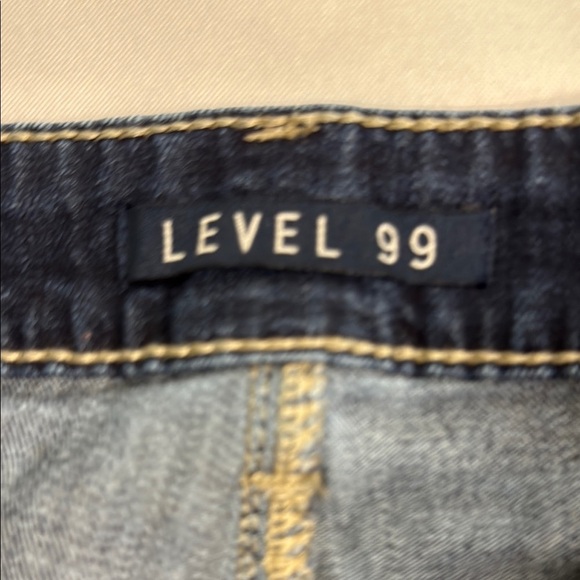 Level 99 Blue Jean Shorts Distressed Cut-Off - Picture 4 of 7